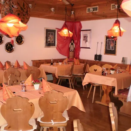 Gasthof Chavalatsch 2*