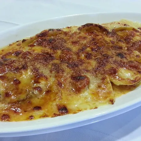 Chavalatsch Πανδοχείο 2*