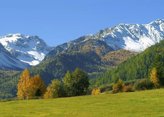 Chavalatsch Fogadó 2*